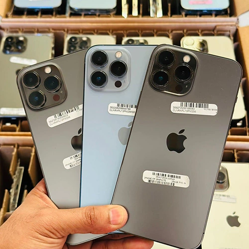 Mga dahilan para sa pagbabagu -bago sa presyo ng pagbili ng merkado ng mga ginamit na iPhone