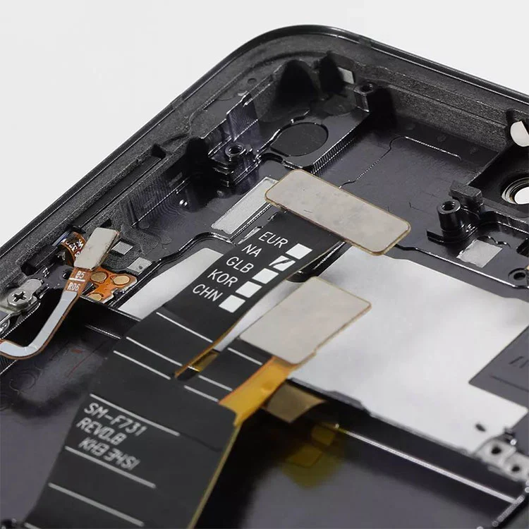 I -flip ang 5 LCD screen