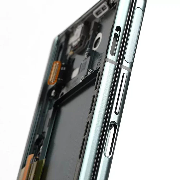 Tiklupin ang 3 LCD screen
